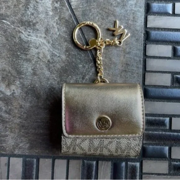 【Michael Kors】Jet Set Travel AirPods Case☆ s-l400.jpg